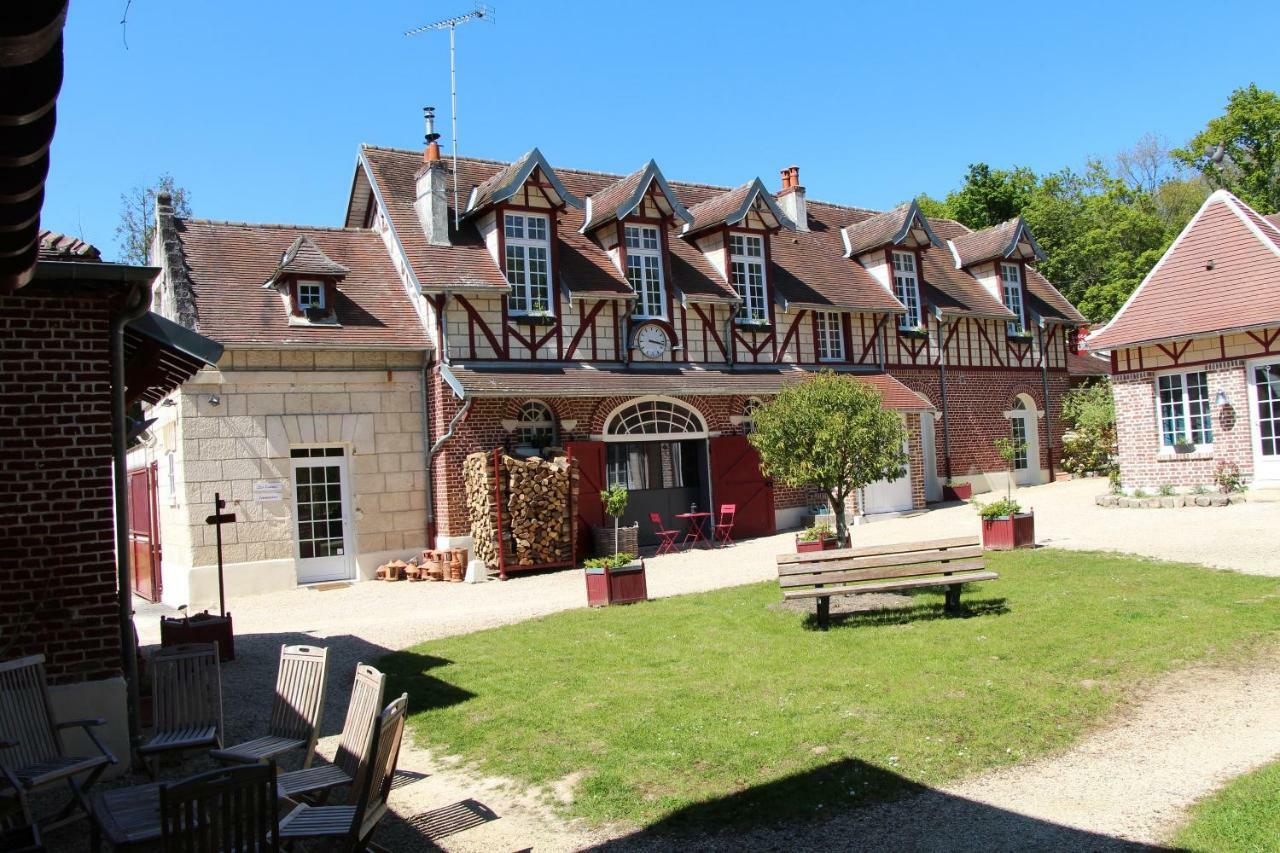 L'Ecurie De Vieux-Moulin Hotel Exterior photo